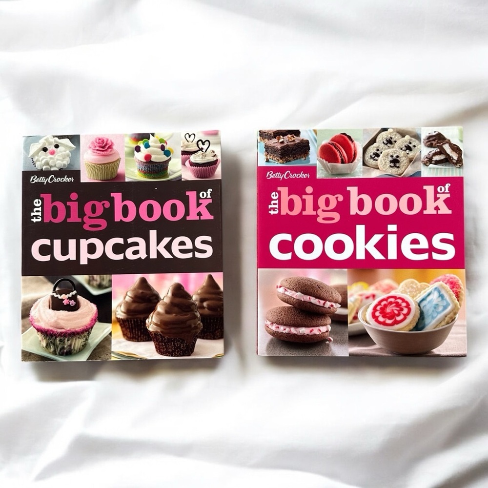 Betty Crocker Big Book Cookies & Cupcakes Set OS Baking Cookbooks